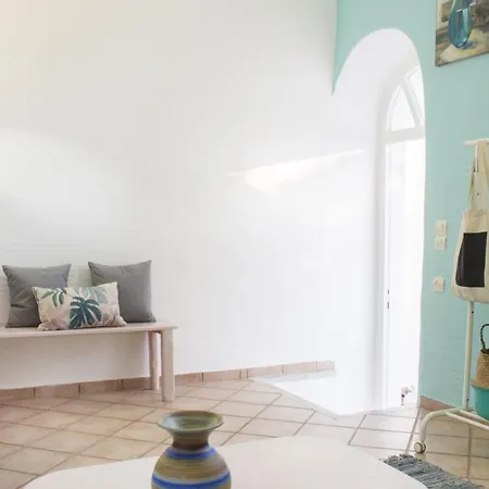 Lovely & Traditional House In Paros شقة *